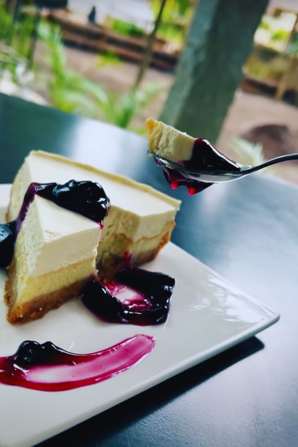 The Ultimate Classic New York Cheesecake: A Slice of Heaven